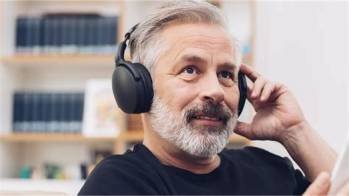 Customer sharing real experience using a sound-based brain training method to support focus and mental clarity